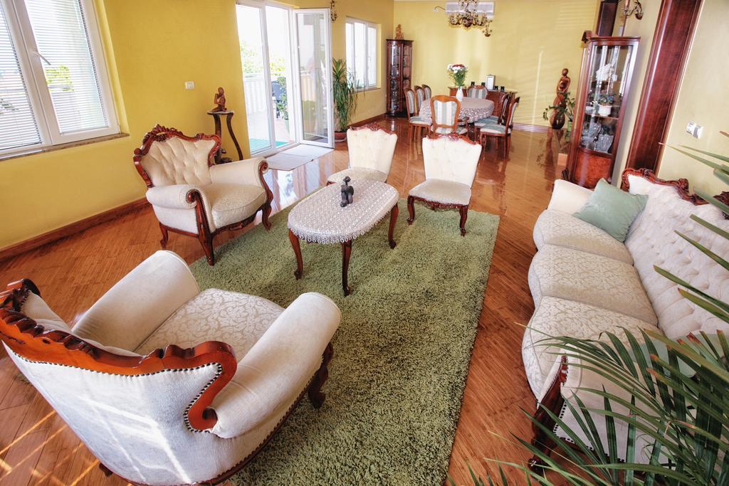 Apartments Villa Happy Mrcevac 外观 照片