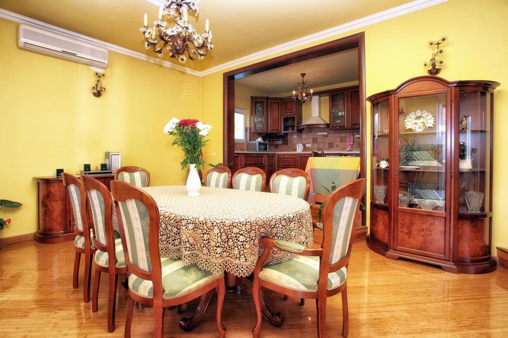 Apartments Villa Happy Mrcevac 外观 照片