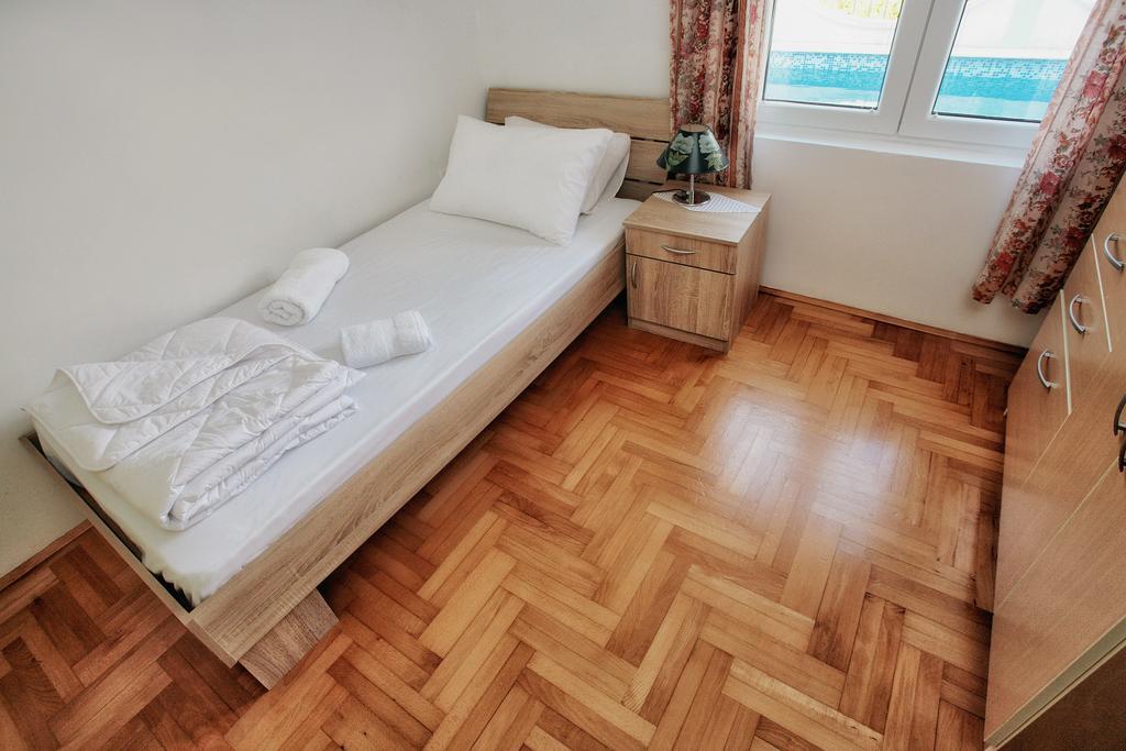 Apartments Villa Happy Mrcevac 外观 照片
