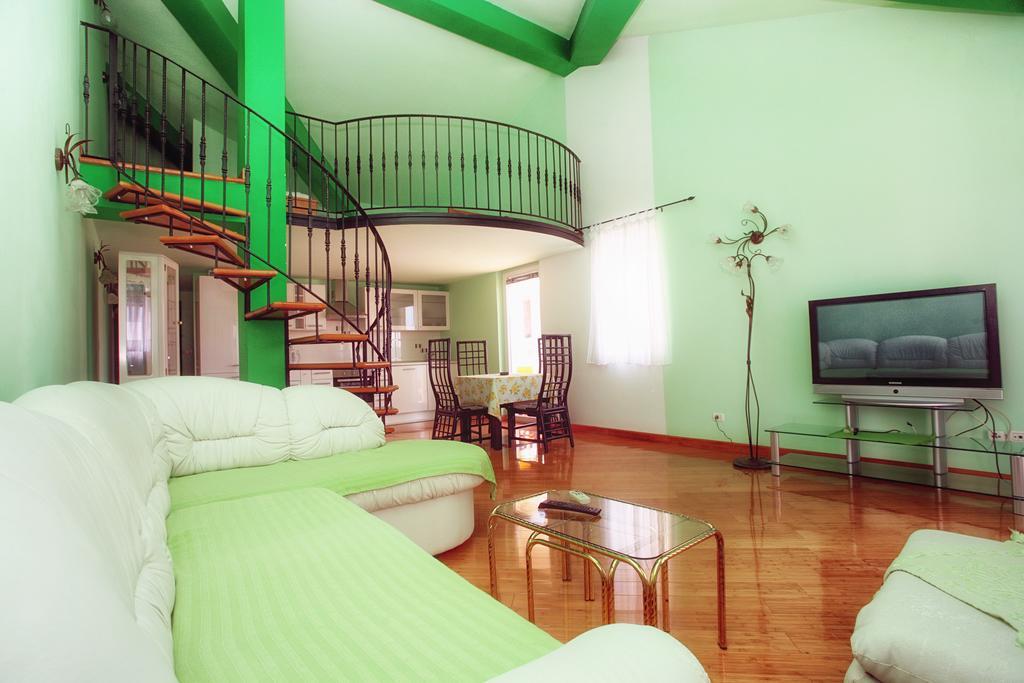 Apartments Villa Happy Mrcevac 外观 照片