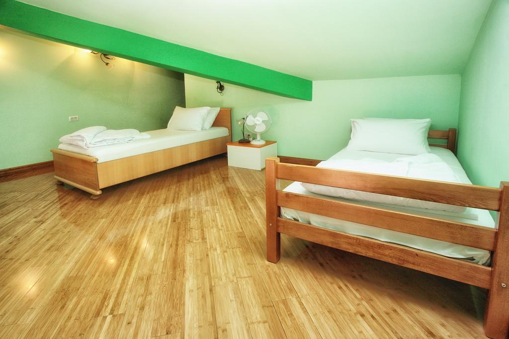 Apartments Villa Happy Mrcevac 外观 照片