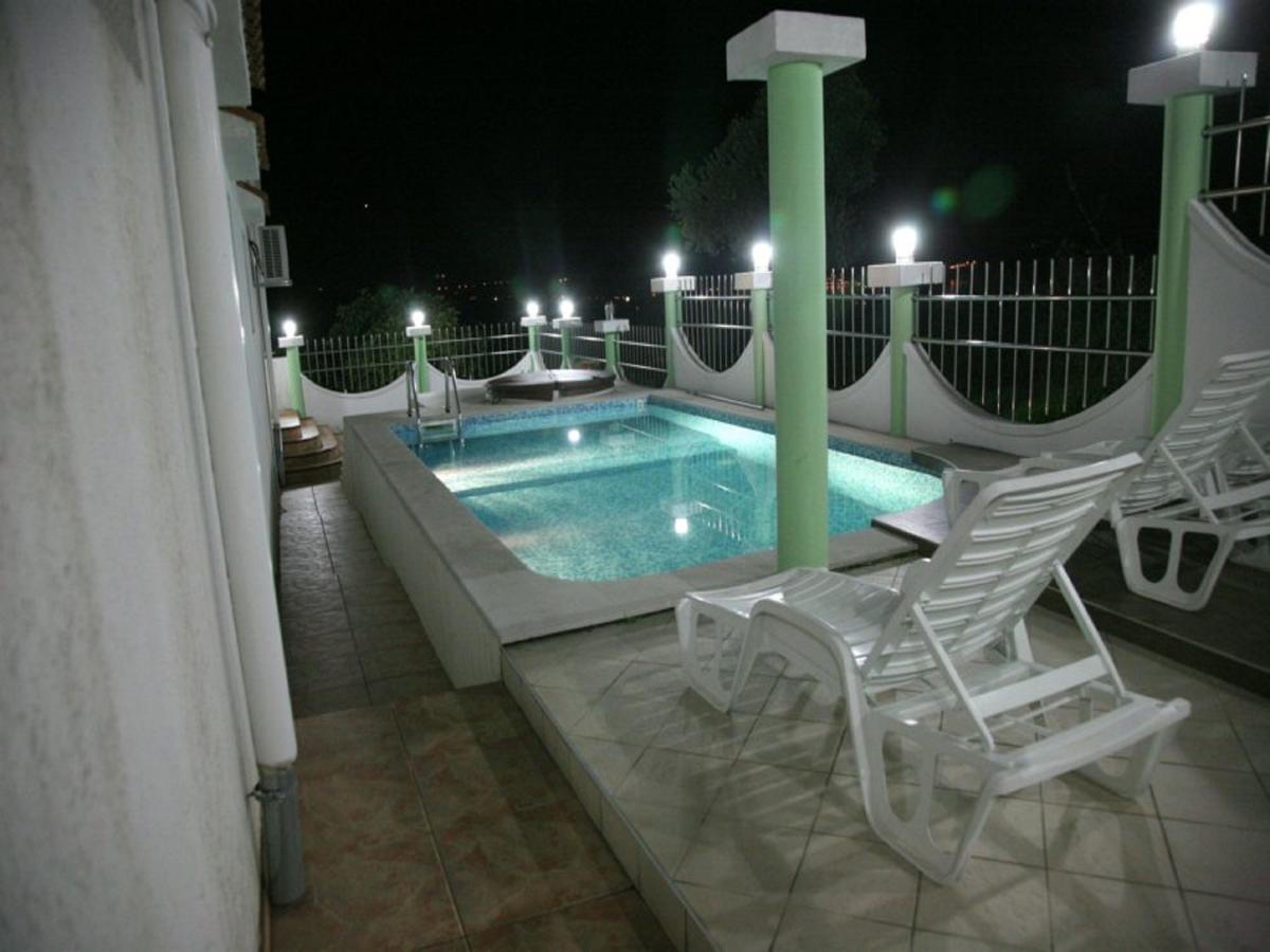 Apartments Villa Happy Mrcevac 外观 照片