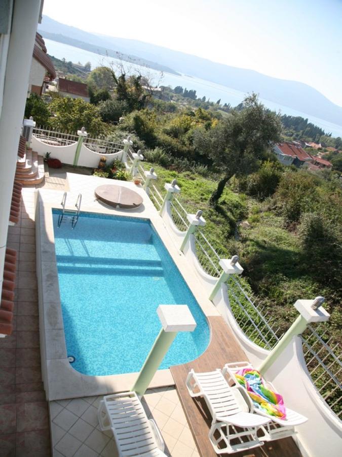 Apartments Villa Happy Mrcevac 外观 照片